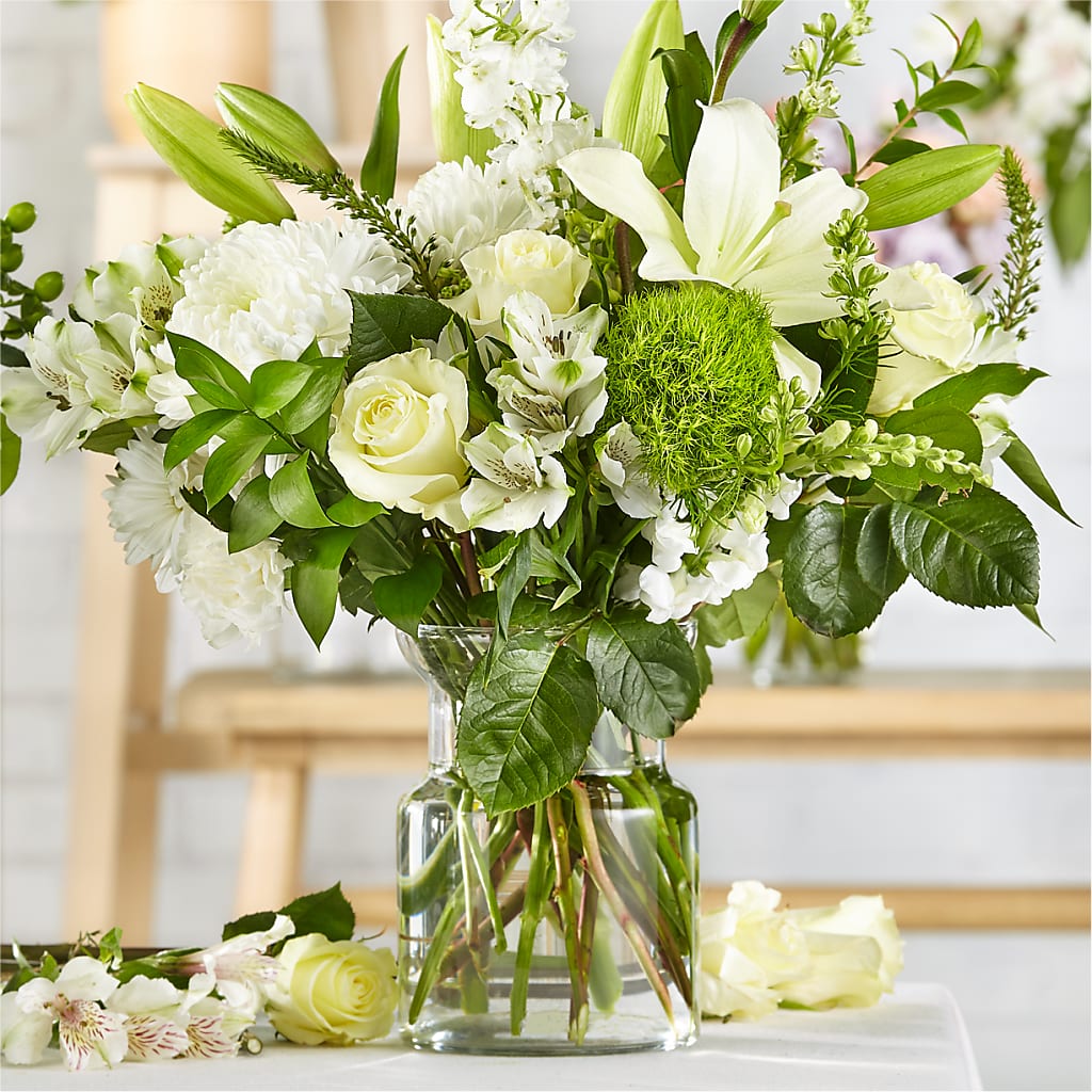 Classic Ivory – A Florist Original – Yellow Flower Dream, Surprise AZ